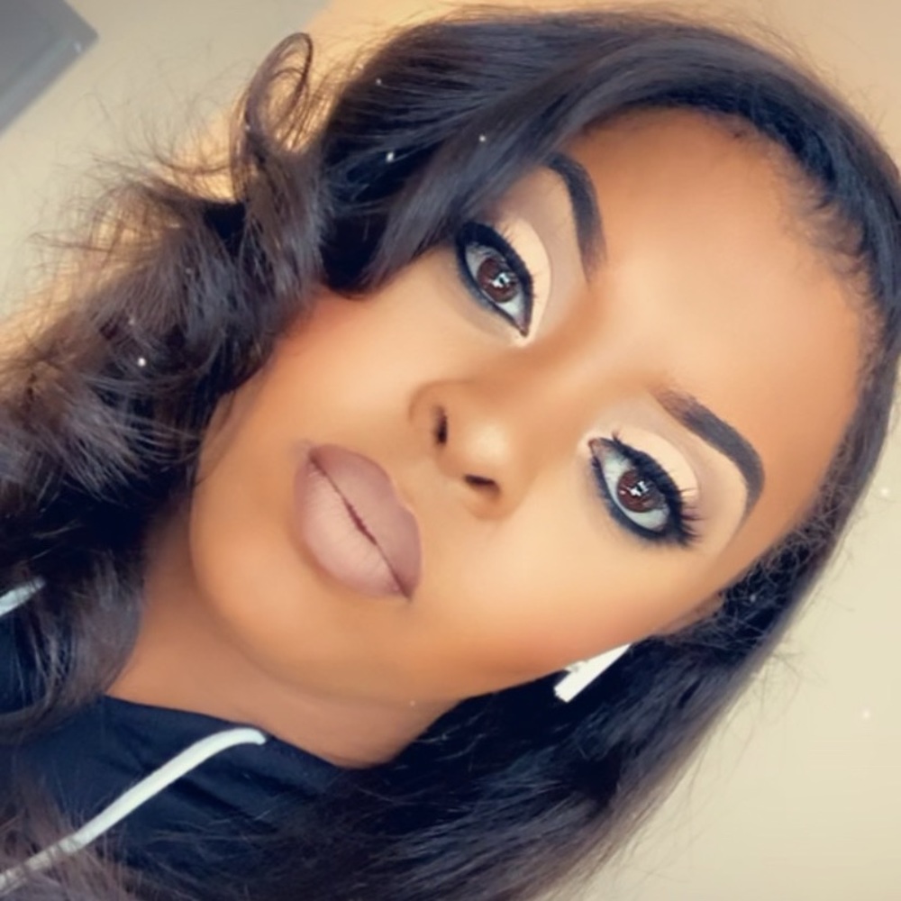 Meet your Posher, Zara